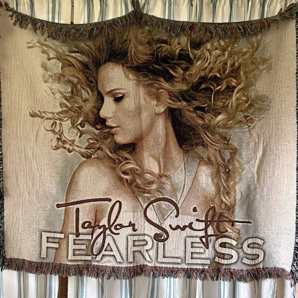 Taylor Swift Fearless Tapestry Throw Fringe Blanket 50x60in